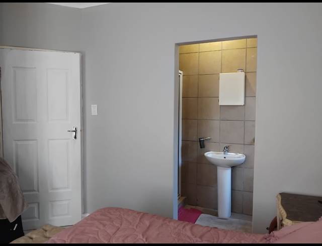 3 BEDROOM SECTIONAL TITLE FOR SALE IN ROSEMOUNT
